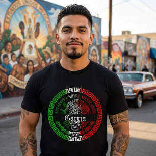 Camiseta Emblema México Apellido Garcia