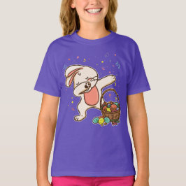 Camiseta Embutidora linda de la cesta de la caza del huevo