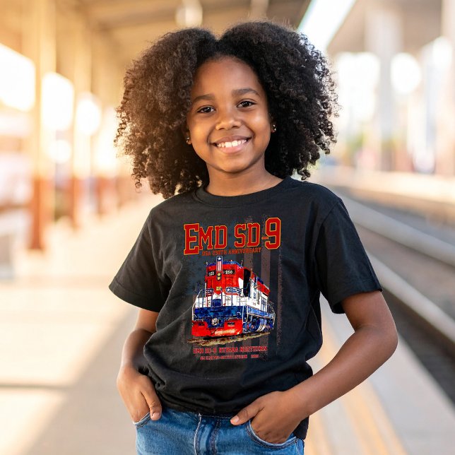 Camiseta EMD SD-9 Locomotive USA 250th Anniversary Livery (EMD SD9 USA 250th Anniversary Heritage Locomotive. Girl Basic T-Shirt)