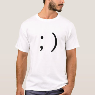 Camiseta ;) Emoticon oblicuo del texto de Winky del guiño