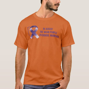Camiseta En agosto llevamos puesto púrpura sobredosis inter