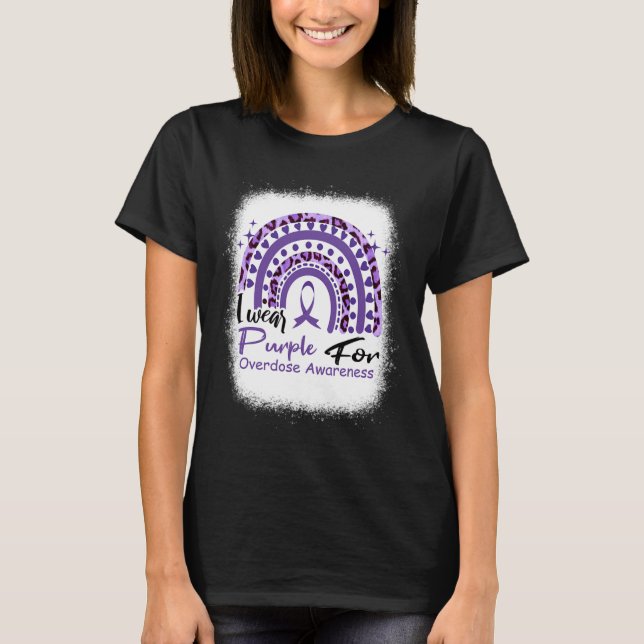 Camiseta En Agosto Usamos Avisos De Sobredosis De Arcoiris  (Anverso)