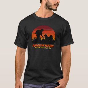 Camiseta En algún lugar con los aventureros de mi Husky Sib