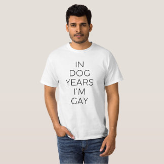 Camiseta En años del perro, soy gay