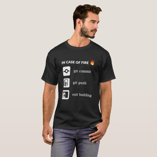 Camiseta En caso de git del fuego confíe el empuje del git (Anverso completo)