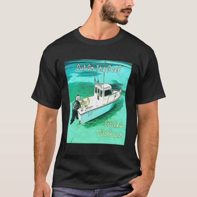 Camiseta En El Arrecife, En El Barco De Pilothouse. (Anverso)