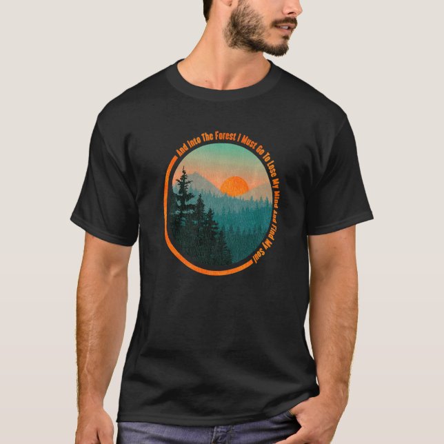 Camiseta En el bosque voy a hacer senderismo en el campamen (Anverso)