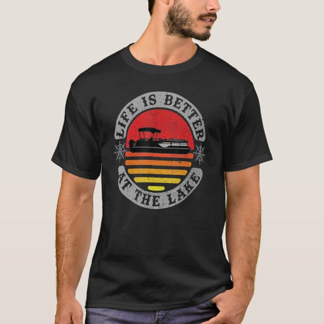 Camiseta En El Lago Pontoon Capitán Boating (Anverso)