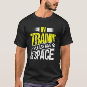 Camiseta En Entrenamiento Por Favor Danos Un Entrenador De