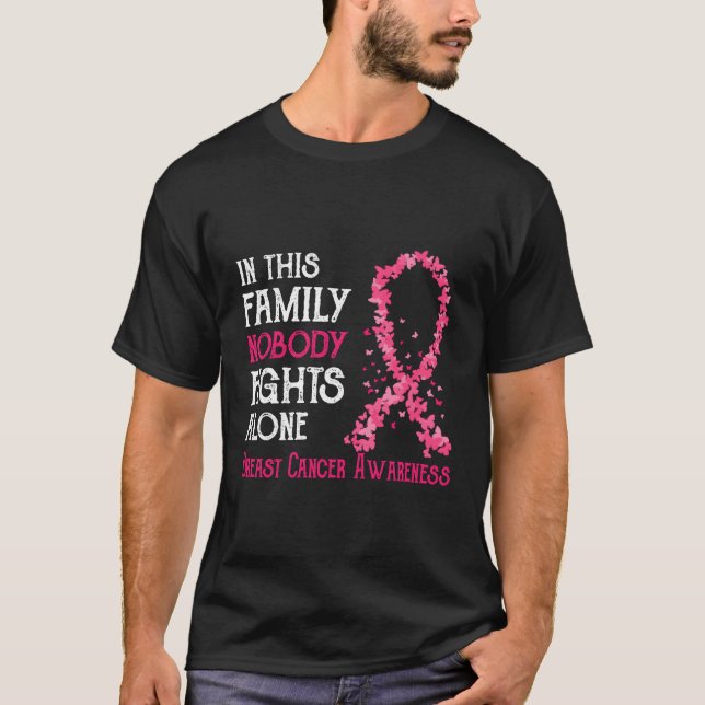 Camiseta En esta familia nadie lucha solo contra el cáncer  (Anverso)