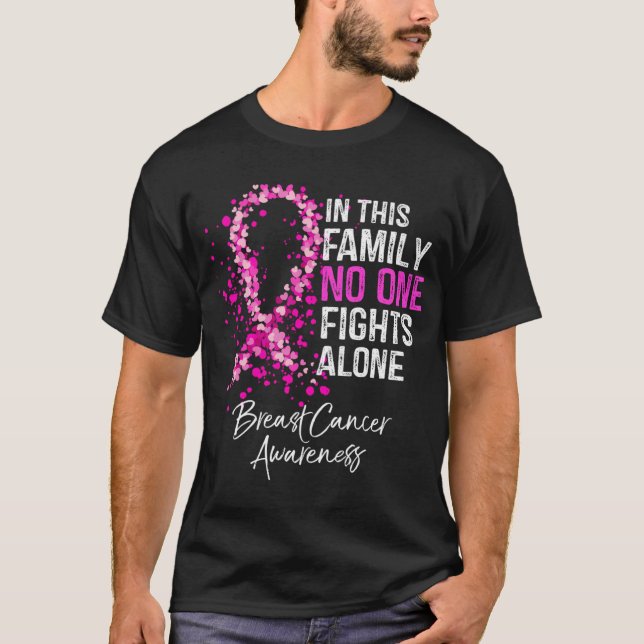 Camiseta En Esta Familia Nadie Lucha Solo Contra El Cáncer  (Anverso)