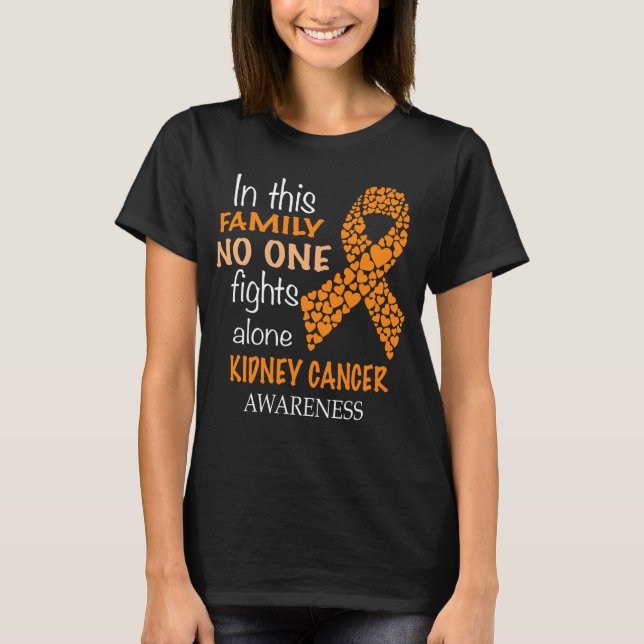 Camiseta en esta familia nadie lucha solo contra el cáncer  (Anverso)