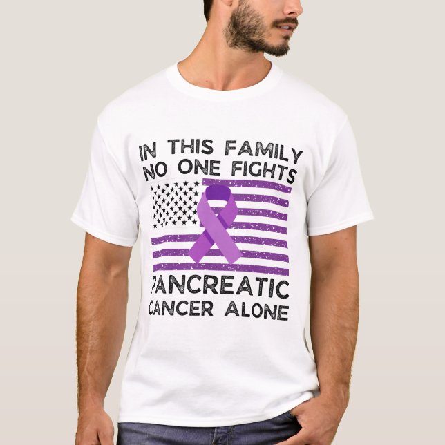 Camiseta En esta familia nadie lucha solo contra el páncrea (Anverso)