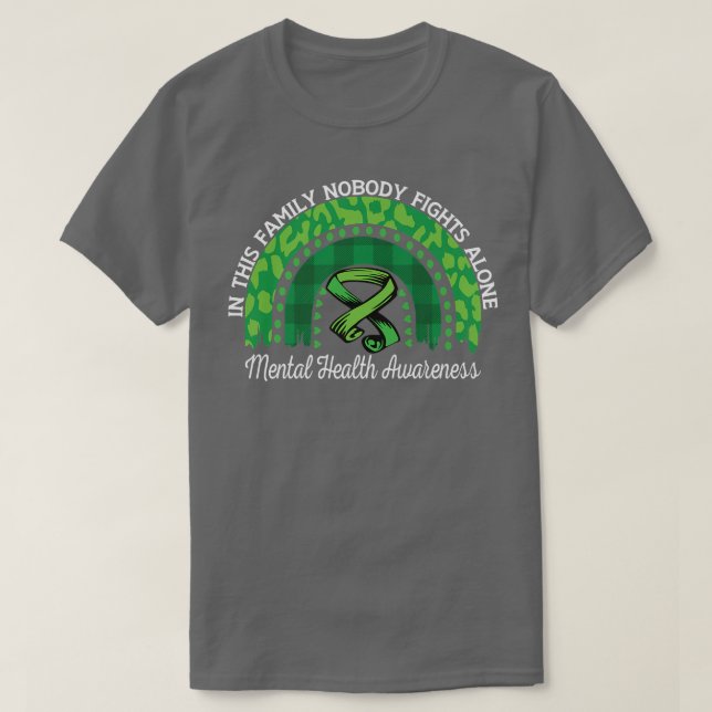 Camiseta En Esta Familia Nadie Lucha Solo Salud Mental A (Diseño del anverso)