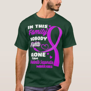 Camiseta En Esta Familia Nadie Pelea Solo Con El Equipo Hid