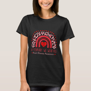 Camiseta En Febrero Usamos Corazón de Arcoíris Rojo Concien