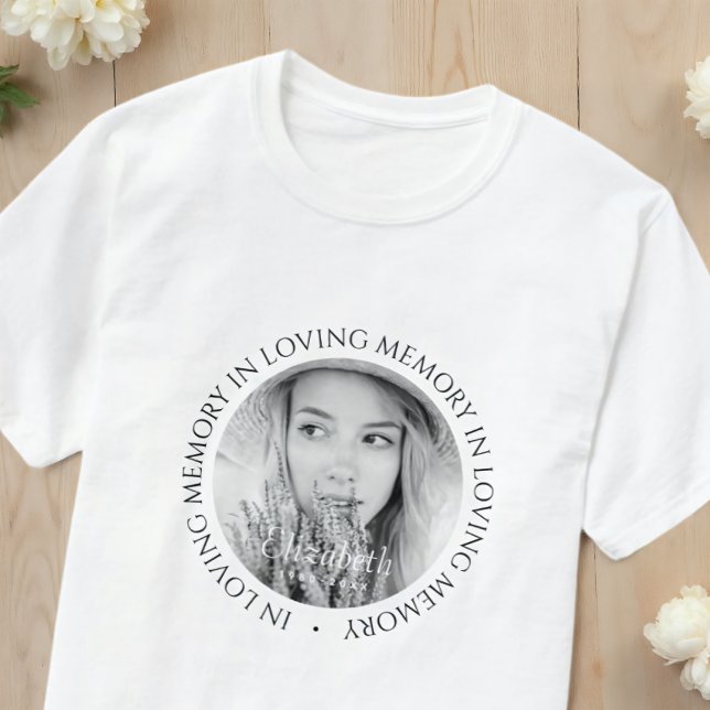 Camiseta En la memoria amorosa simple Personalizado moderna (Subido por el creador)