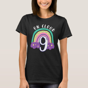 Camiseta En la Nube Nueve Arcoiris Feliz Noveno Cumpleaños 