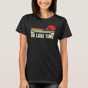 Camiseta En Lake Time Retro En Bote Pontooning Kayak Can