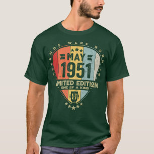Camiseta En Mayo De 1951 Nacieron Leyendas De La Guitarra.