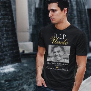 Camiseta en memoria del tío de la foto del R.I.P