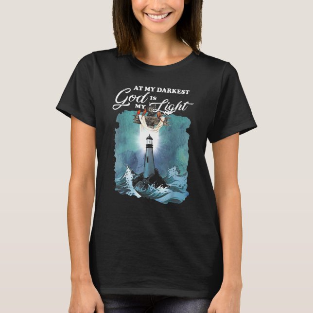 Camiseta En Mi Dios Más Oscuro Es Mi Faro (Anverso)