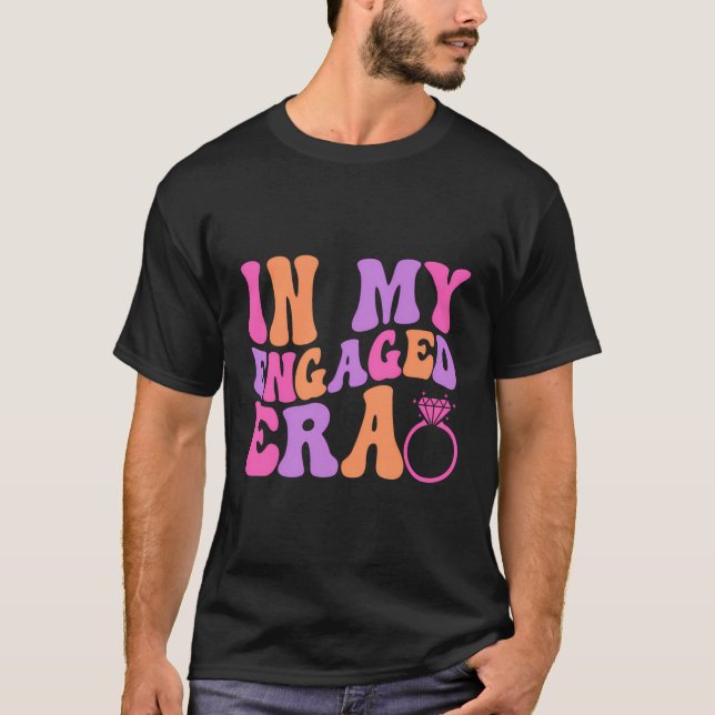 Camiseta En Mi Era Comprometida Divertida Participación De  (Anverso)