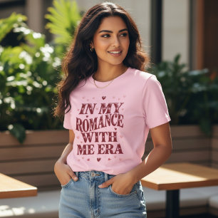 Camiseta En Mi Era de Romance Conmigo Día de San Valentín R