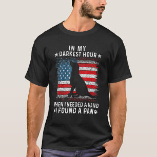 Camiseta en mi hora más oscura cuando necesitaba una mano e