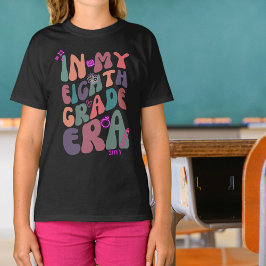 Camiseta En mi octavo grado, elementos neones con año
