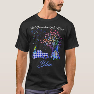 Camiseta en noviembre llevamos un gnomo azul