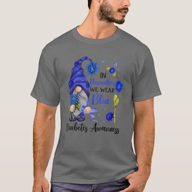 Camiseta En Noviembre Vivimos Gnomes Azules Sensibilización (Anverso)