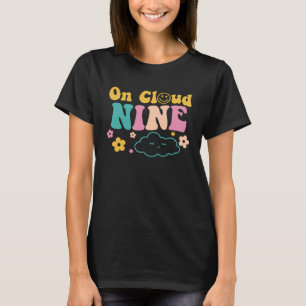 Camiseta En Nube Nueve Años Feliz Cumpleaños Para Los Niños