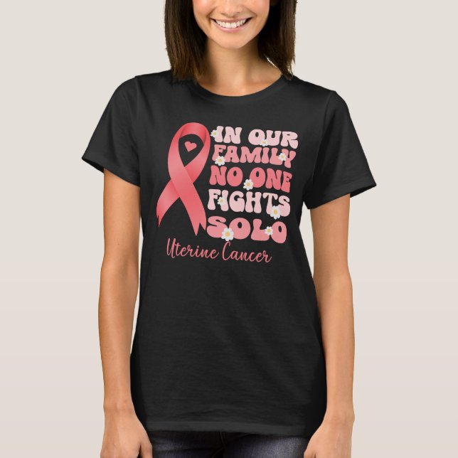 Camiseta en nuestra familia nadie lucha contra el cáncer ut (Anverso)