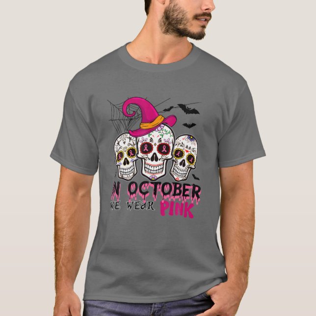 Camiseta En Octubre Usamos Azúcar Rosa Skull Halloween Brea (Anverso)