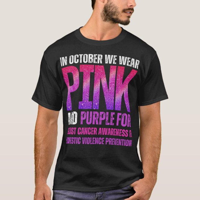 Camiseta En octubre usamos cáncer de mama rosa y púrpura (Anverso)