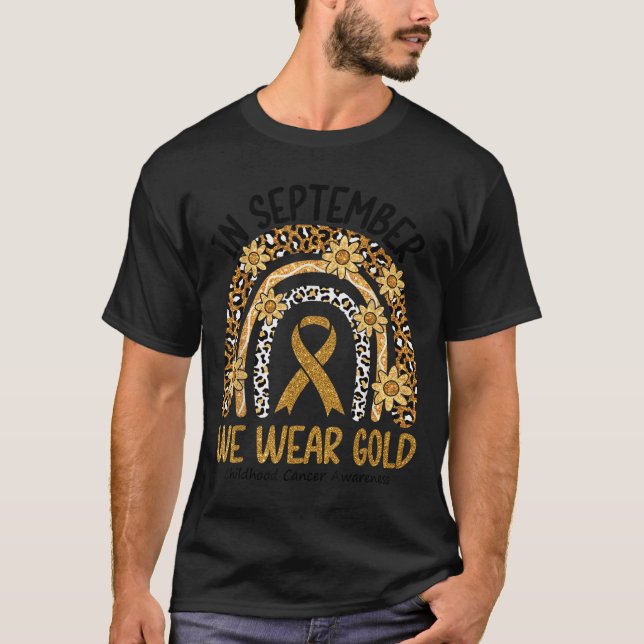 Camiseta En Septiembre Usamos Cáncer De Oro En El Arcoiris (Anverso)