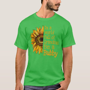 Camiseta En un mundo de abuelas sé una Bubby judía yidis G