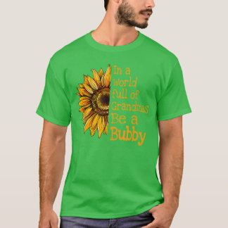 Camiseta En un mundo de abuelas sé una Bubby judía yidis G