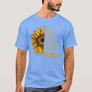 Camiseta En un mundo de abuelas sé una Mormor danesa sueca