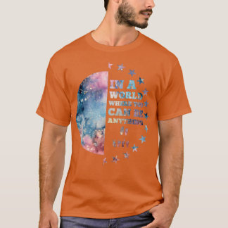 Camiseta En Un Mundo Donde Se Puede Ser Amable O De Cualqui