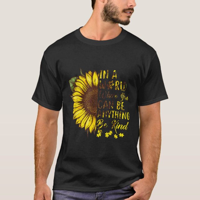 Camiseta En Un Mundo Donde Se Puede Ser Como Un Autismo Gir (Anverso)