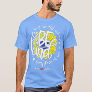 Camiseta En Un Mundo Donde Se Puede Ser Todo Un Inpi