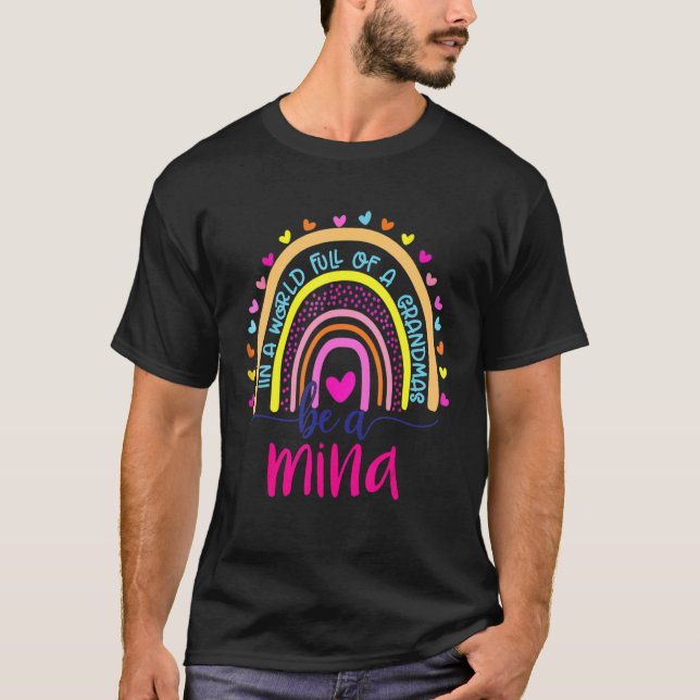 Camiseta En Un Mundo Lleno De Granmas Sea Un Arcoiris Menta (Anverso)