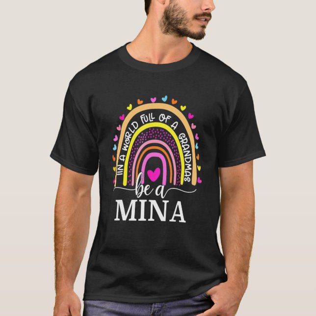 Camiseta En Un Mundo Lleno De Granmas Sea Un Mina Arcoiris  (Anverso)