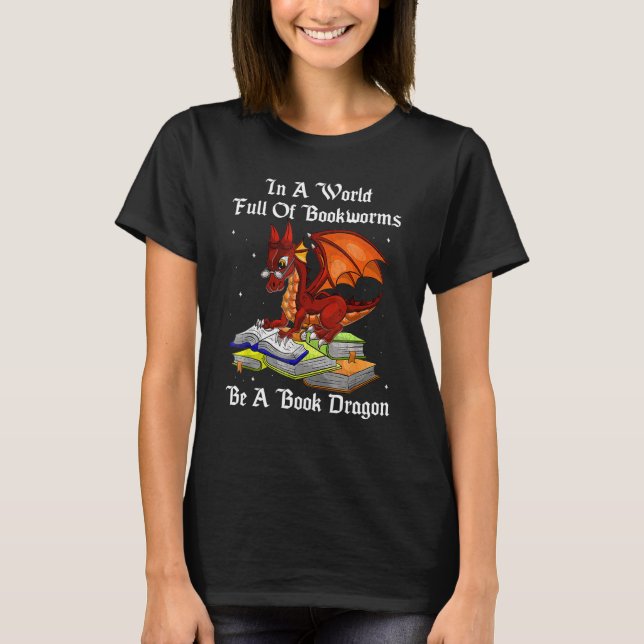 Camiseta En Un Mundo Lleno De Librerías, Leer Un Libro Drag (Anverso)