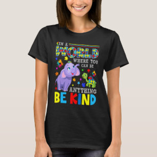Camiseta En Un Mundo Sé Amable Elefante Tortuga Paraguas A