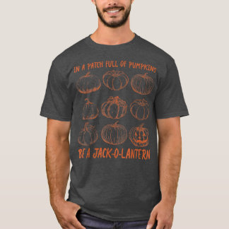 Camiseta En Un Parche Lleno De Calabazas Esté Jack O' Lante