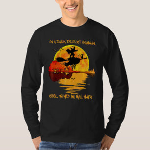Camiseta En Una Carretera Del Desierto Oscuro Guay Viento E