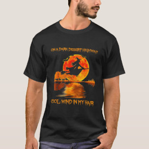 Camiseta En Una Carretera Del Desierto Oscuro Guay Viento E